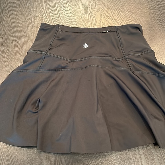 Black athletic skort - Picture 3 of 3